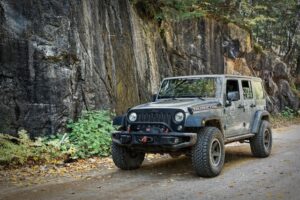 How to Change Soft Top to Hardtop on Jeep Wrangler